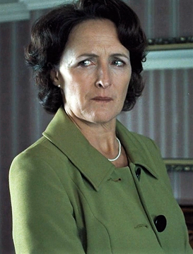 Who played the role of Dudley Dursley's mother in the Harry Potter films? 2