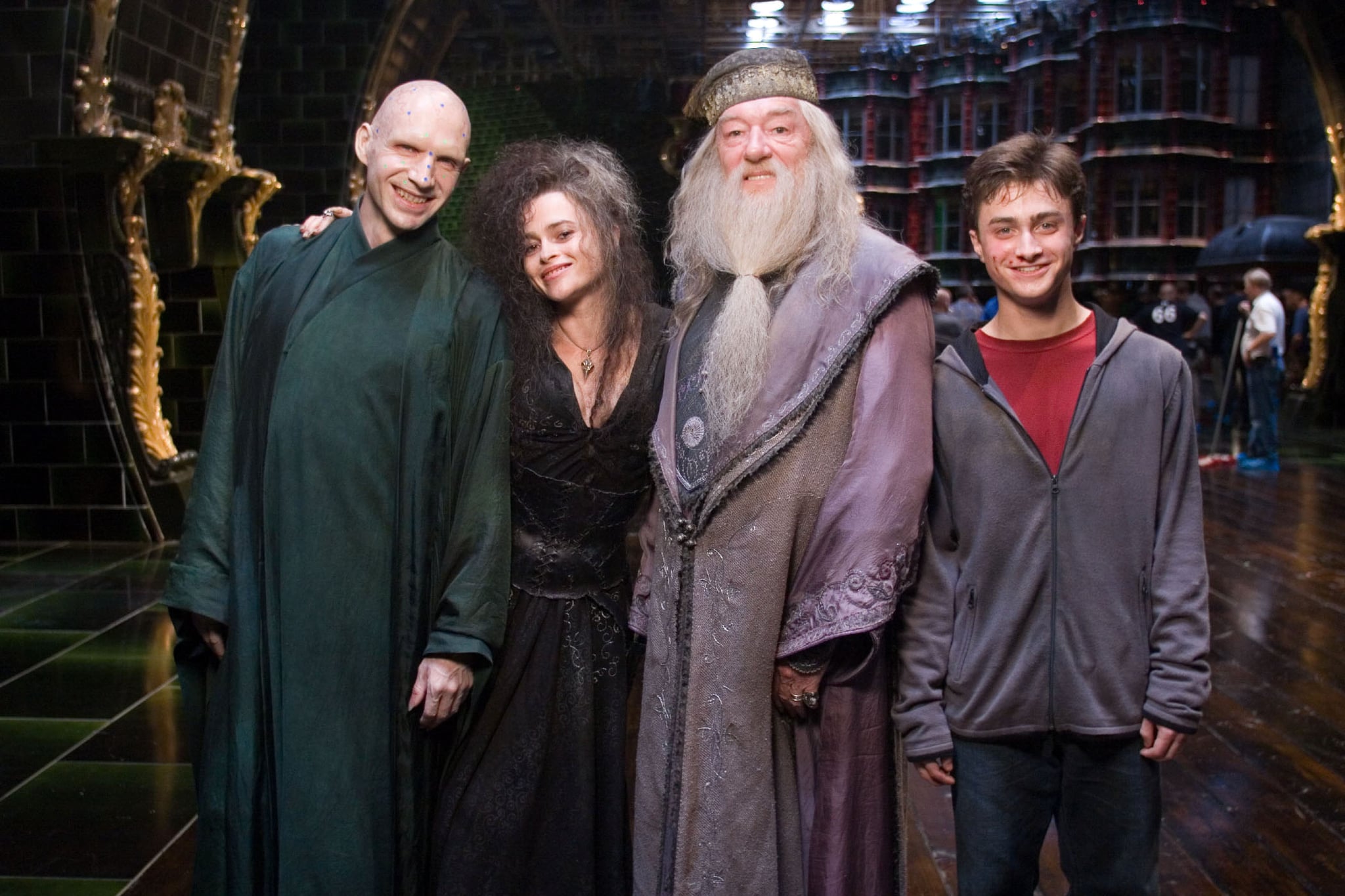 Behind the Scenes with the Harry Potter Cast 2