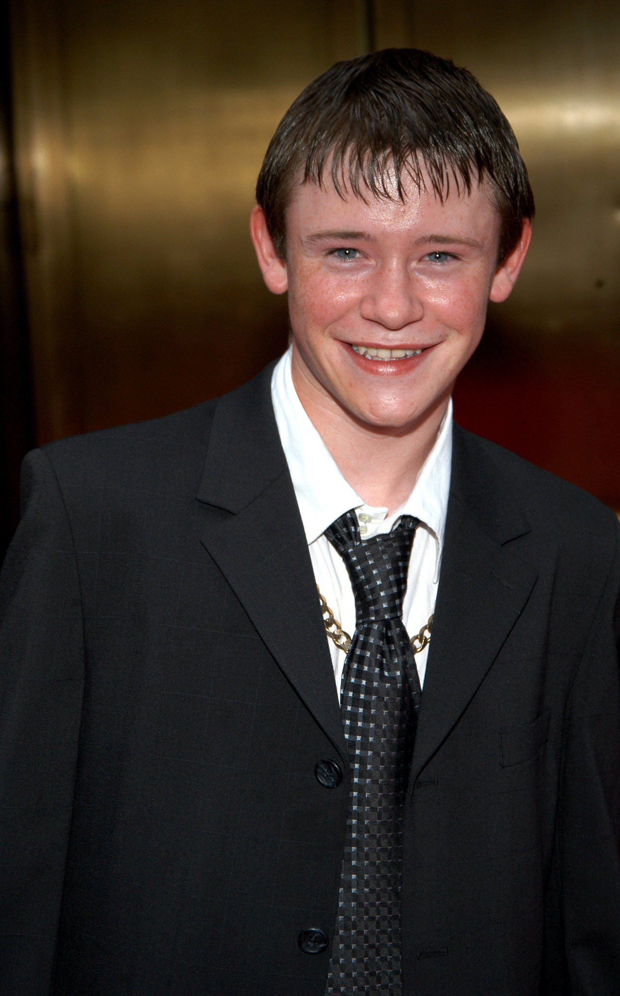 Who portrayed Seamus Finnigan in the Harry Potter movies? 2