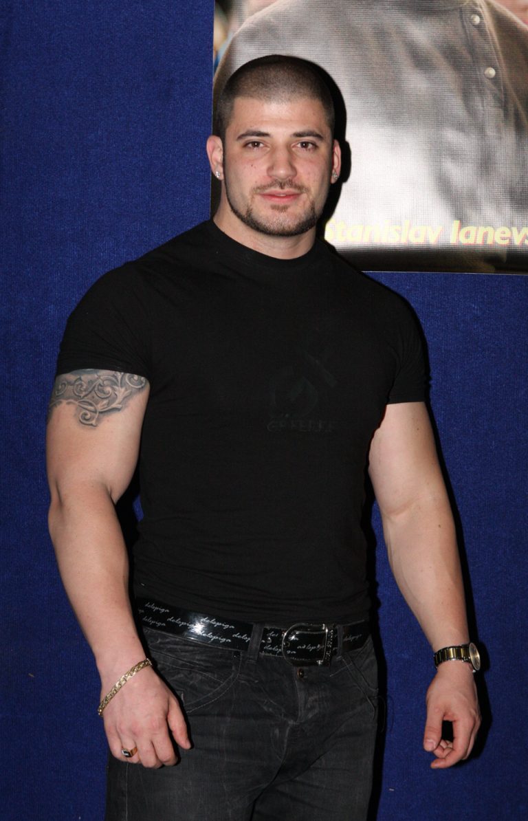Who Played The Character Of Viktor Krum In The Harry Potter Films?