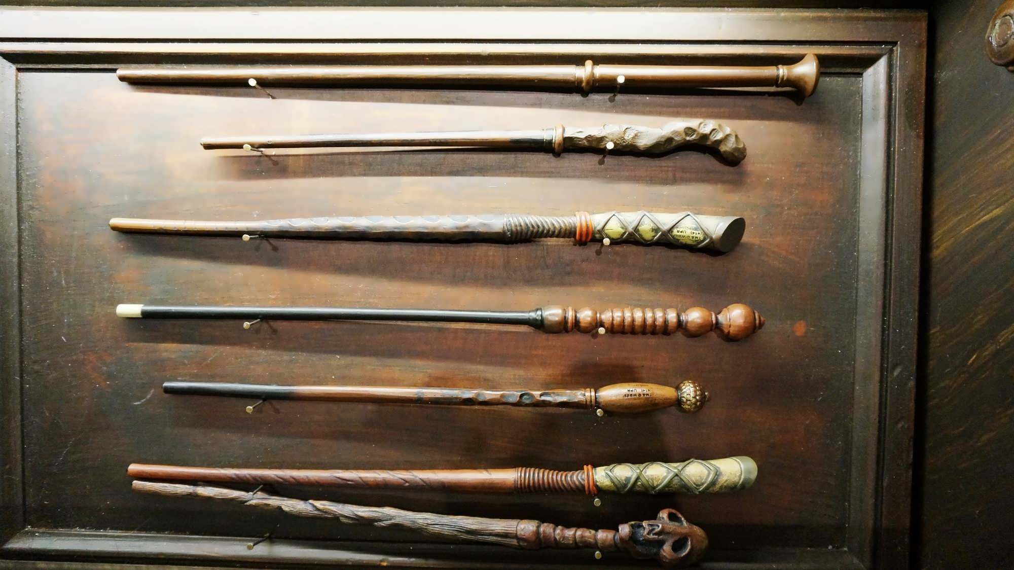 The Harry Potter Books: The Ancient and Mysterious Wands of Ollivander's 2